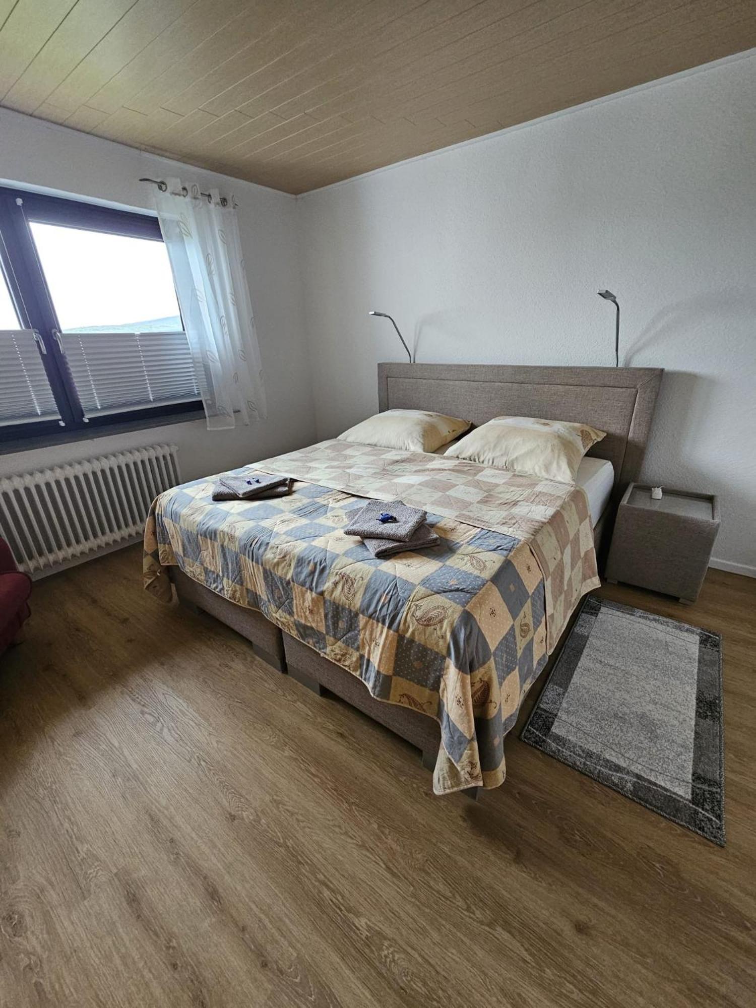Ferienwohnung Talblick Ahnatal Bagian luar foto